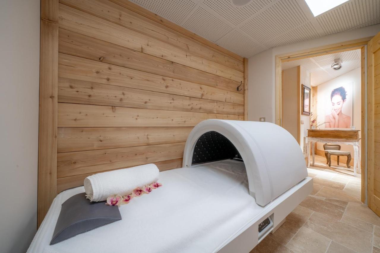 Hôtel l'Hélios Méribel Esterno foto