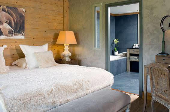 Hôtel l'Hélios Méribel Esterno foto